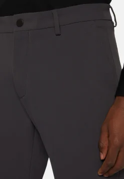 Pantaloni In Nylon Elasticizzato Performance BTech